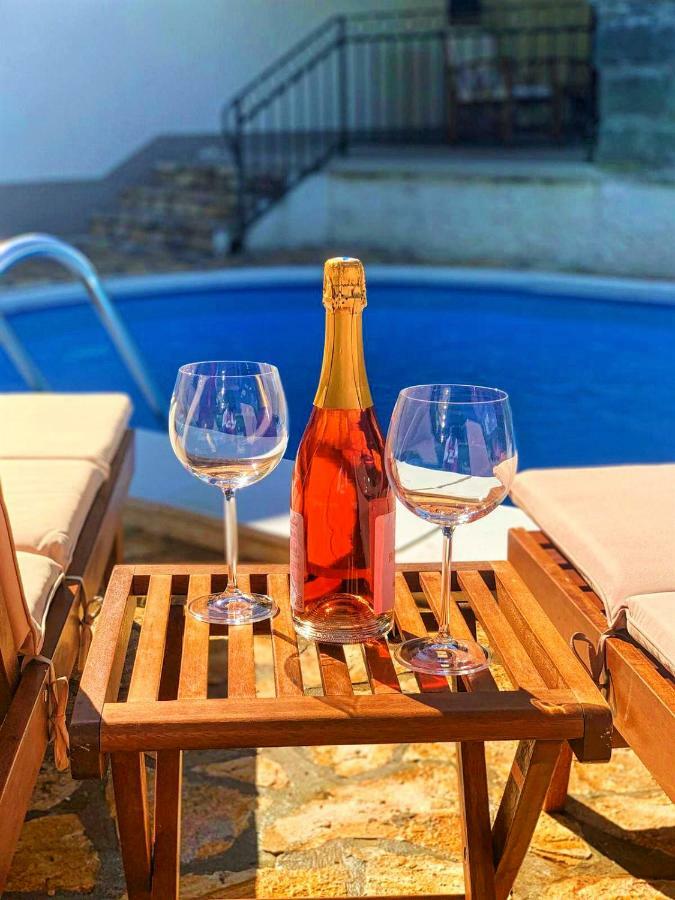 Holiday Home Deni Roc Экстерьер фото