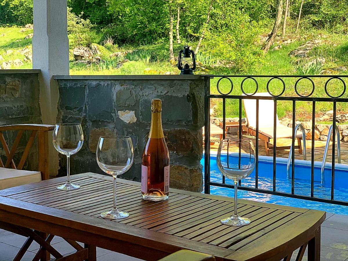 Holiday Home Deni Roc Экстерьер фото