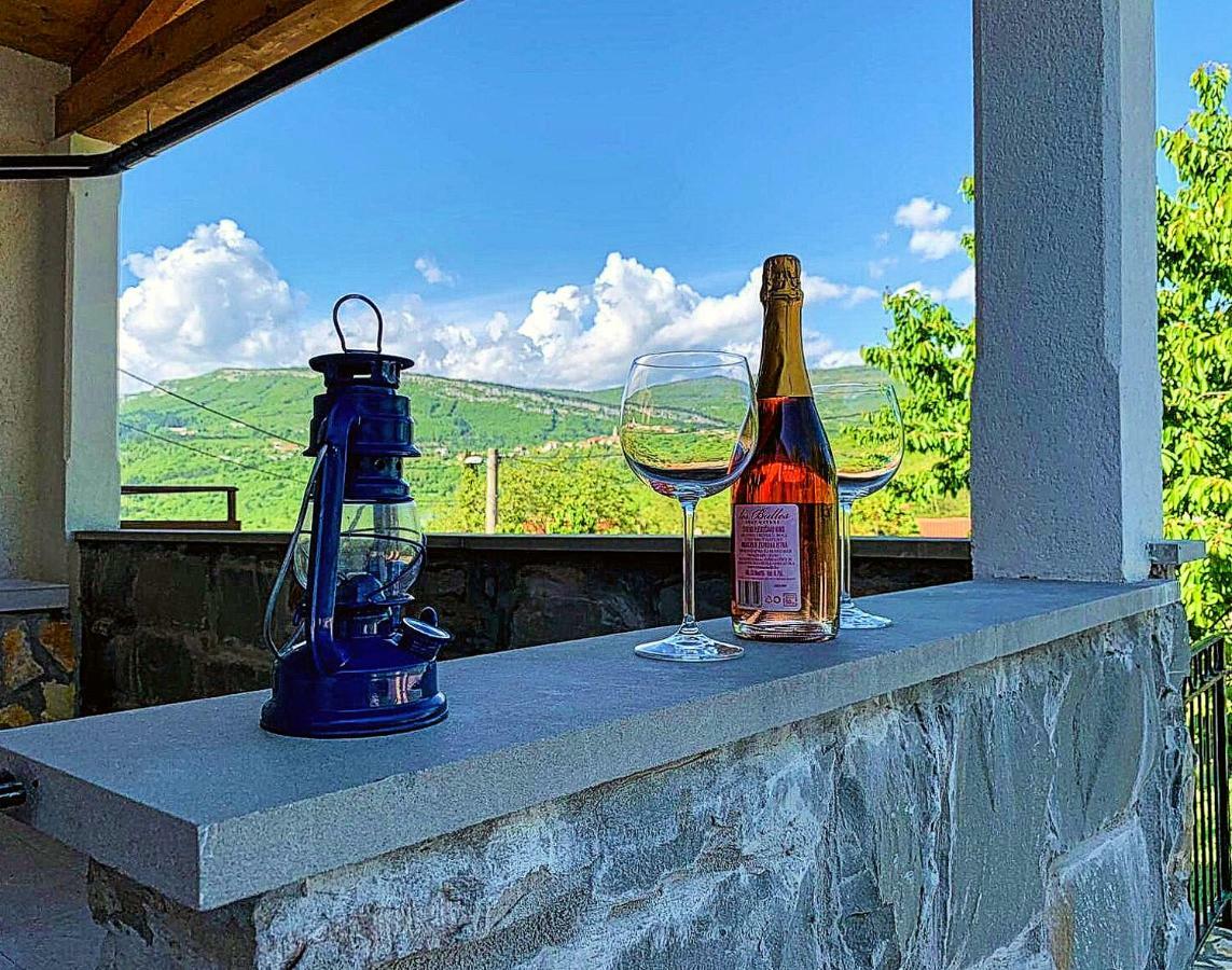 Holiday Home Deni Roc Экстерьер фото